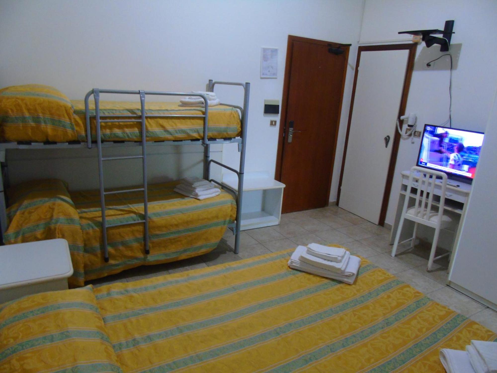 Hotel Zeus Lido Di Classe Room Only Dış mekan fotoğraf