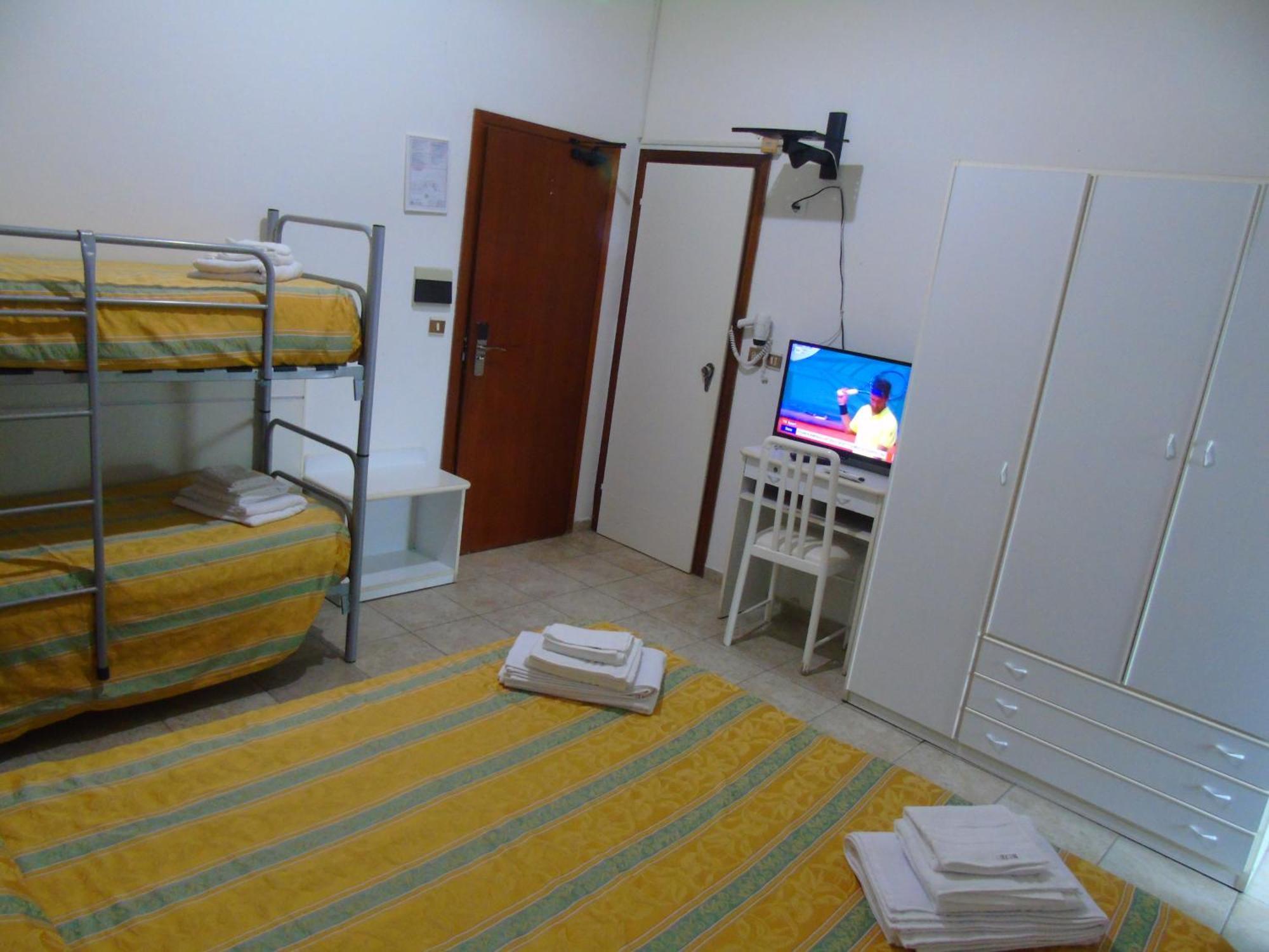 Hotel Zeus Lido Di Classe Room Only Dış mekan fotoğraf
