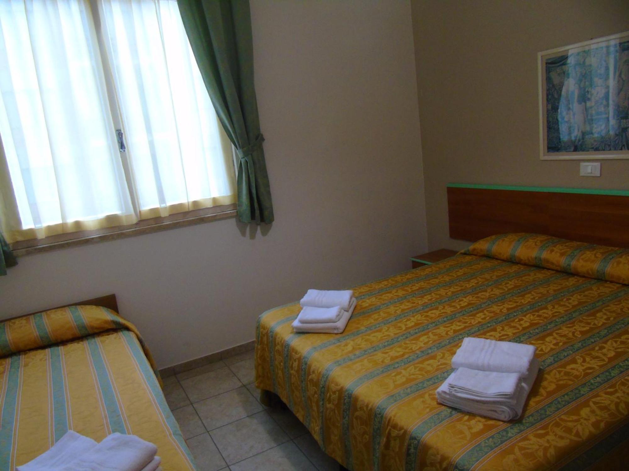Hotel Zeus Lido Di Classe Room Only Dış mekan fotoğraf